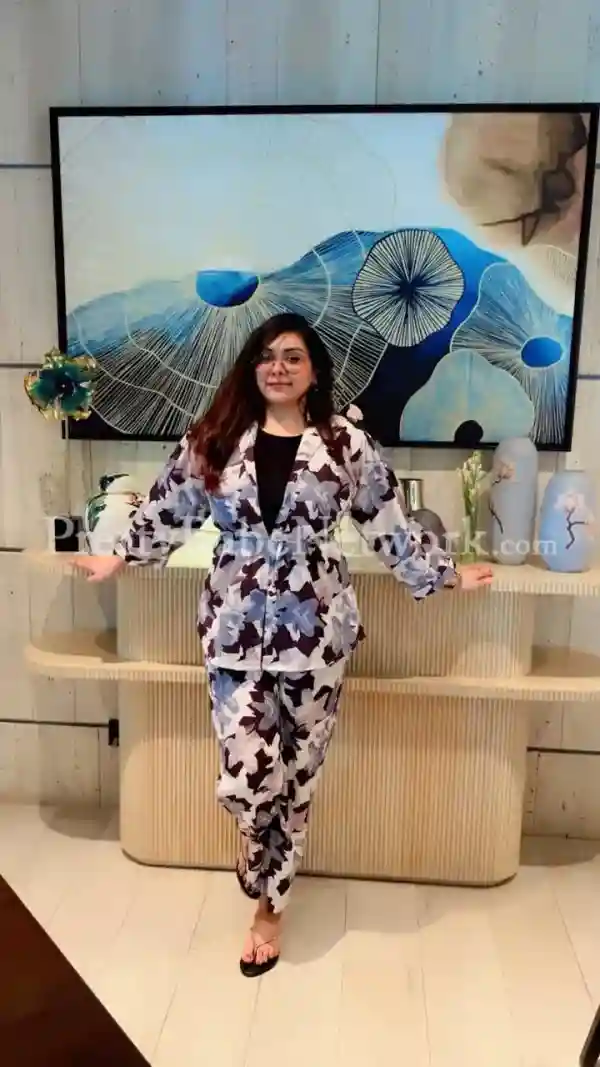 Komal Arora – Sweet College Girl Escort in Lucknow for Playful Meets