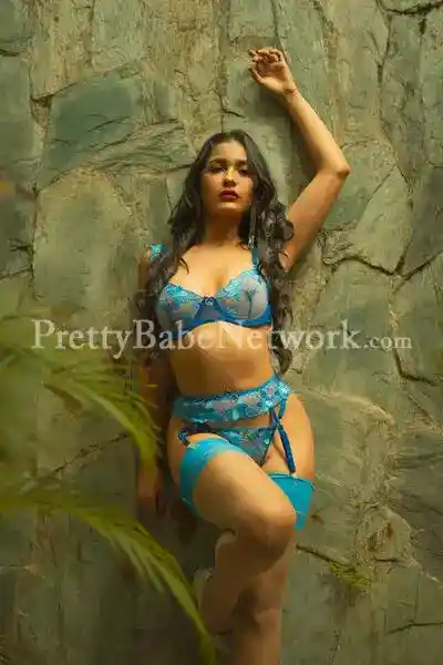 Trisha – High Profile Escort in Lucknow | Romantic Nights & Best Escort Service